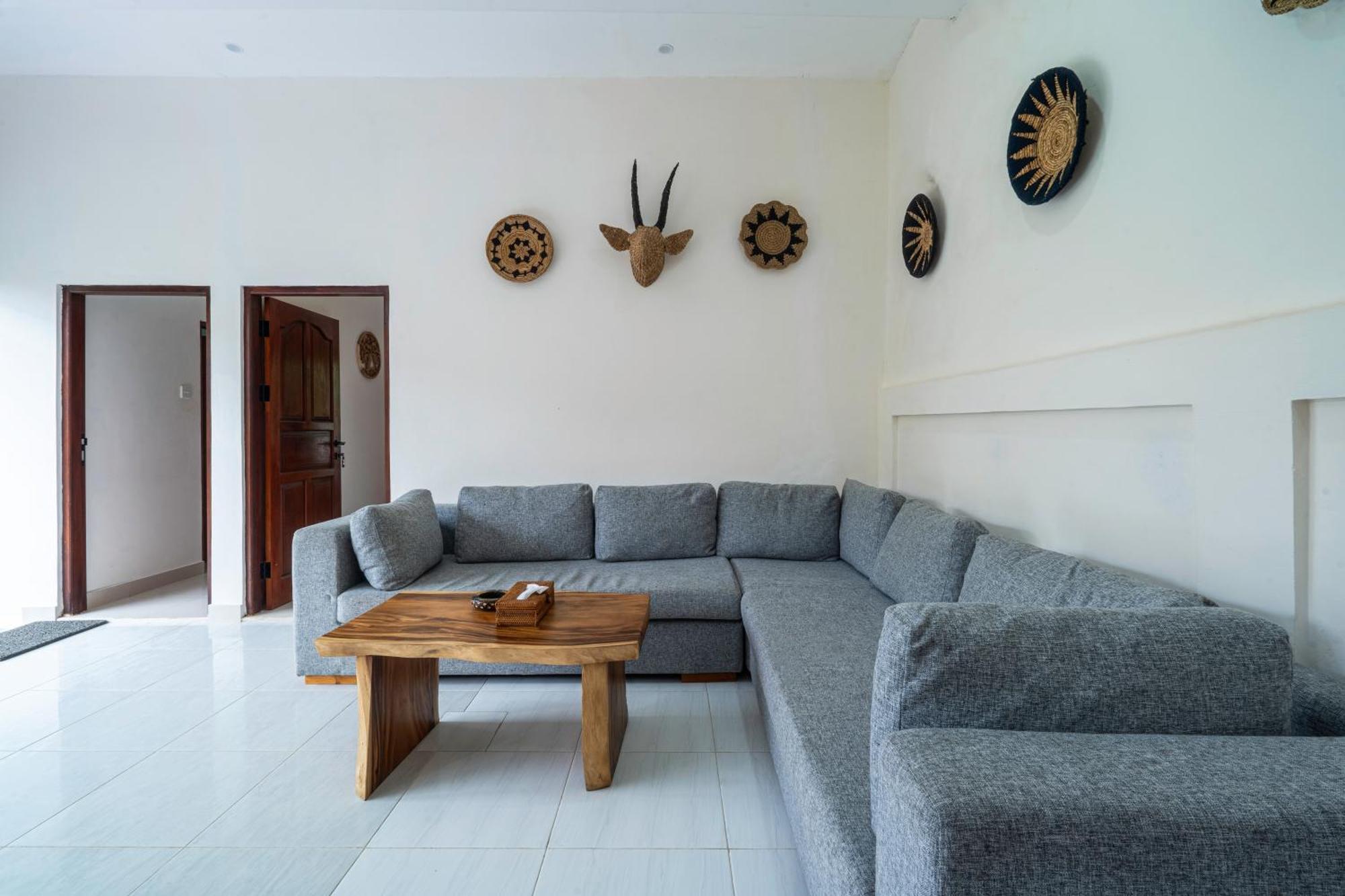 Angseri Villa