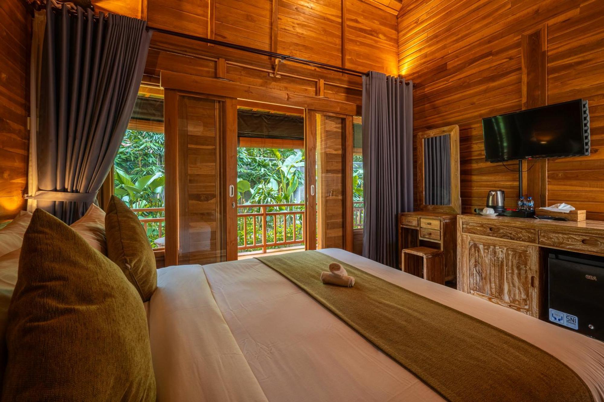 Angseri Villa *