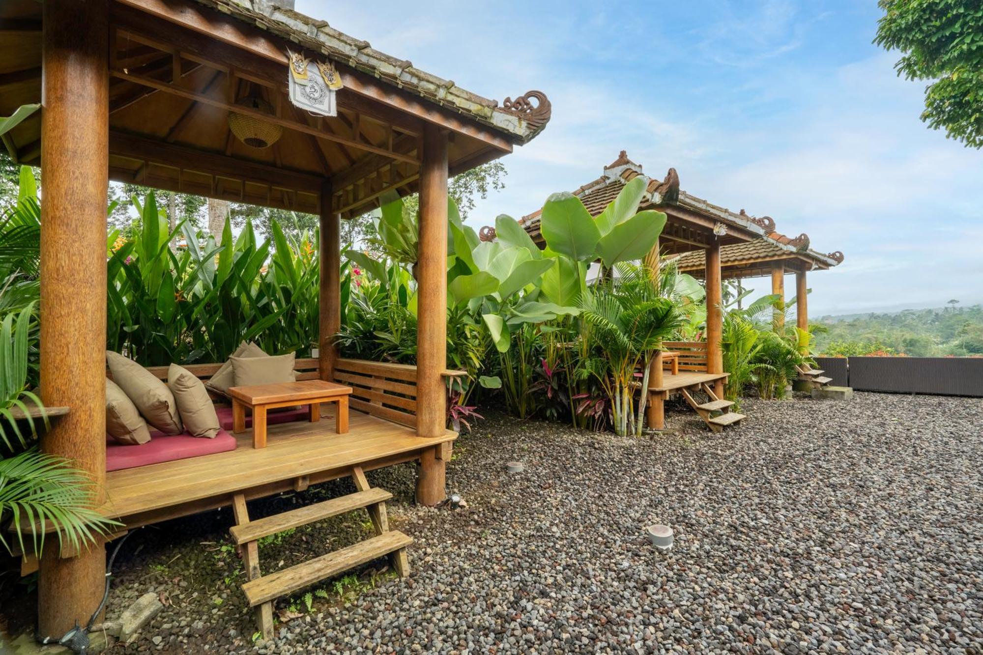 Angseri Villa